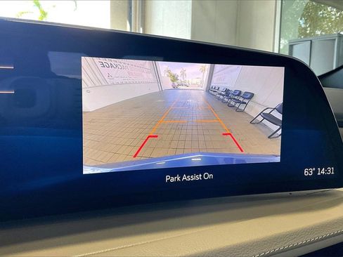 Used 2024 Cadillac XT4 Premium Luxury image 12