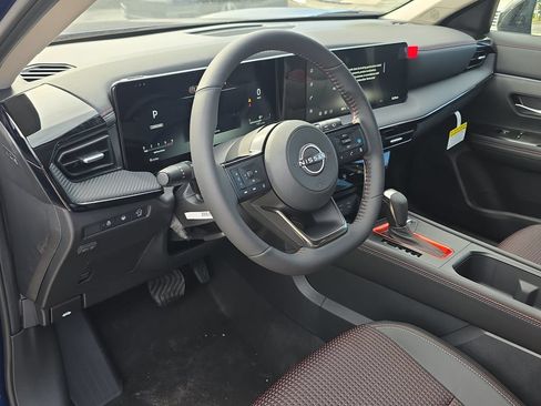New 2026 Nissan Kicks SR w/ SR Premium Package FWD image 24
