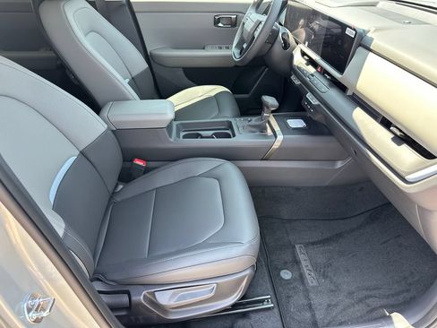 New 2027 Kia Seltos EX w/ EX Panoramic Sunroof Package FWD image 13