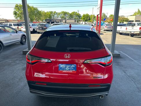 Used 2023 Honda HR-V Sport image 9