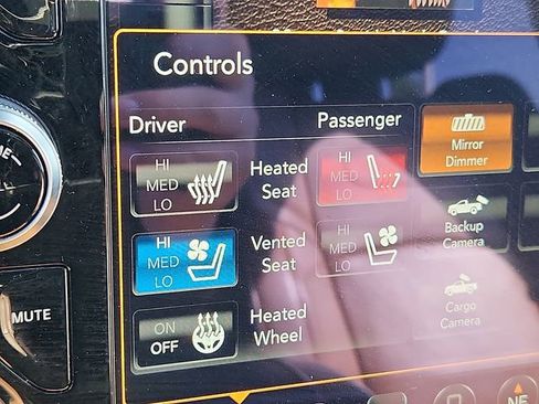 Used 2020 RAM 2500 Limited AWD/4WD image 25