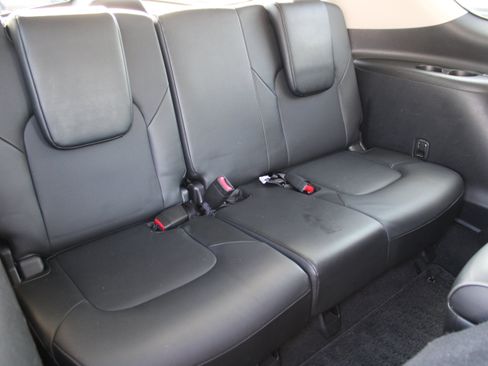 Used 2019 INFINITI QX80 Luxe w/ 22" Wheel Package RWD image 16