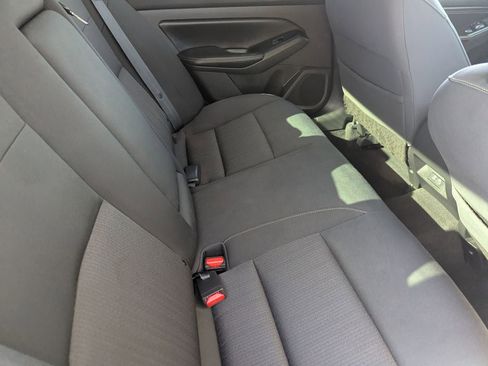 Used 2021 Nissan Altima 2.5 SV image 15