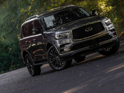 Used 2021 INFINITI QX80 Premium Select w/ All-Season Package RWD image 24