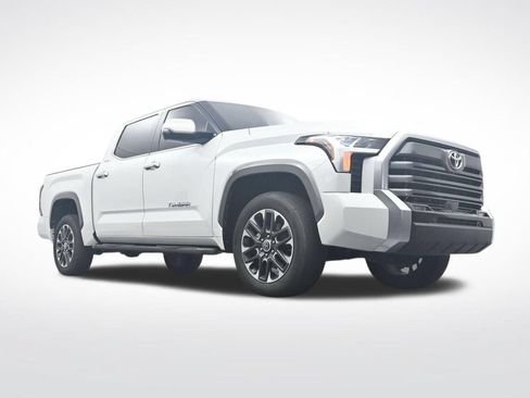 Used 2024 Toyota Tundra Limited AWD/4WD image 38