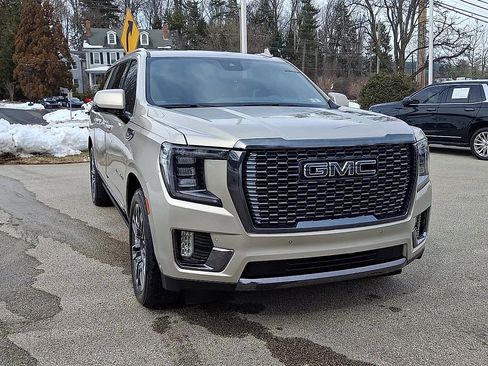 Certified 2023 GMC Yukon XL Denali Ultimate w/ LPO, Floor Liner Package image 3