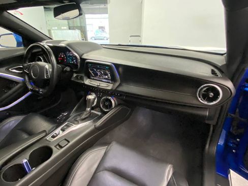 Used 2016 Chevrolet Camaro SS RWD image 25
