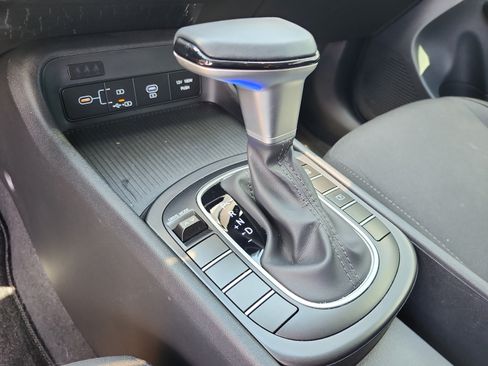 Certified 2024 Hyundai Kona SEL FWD image 13