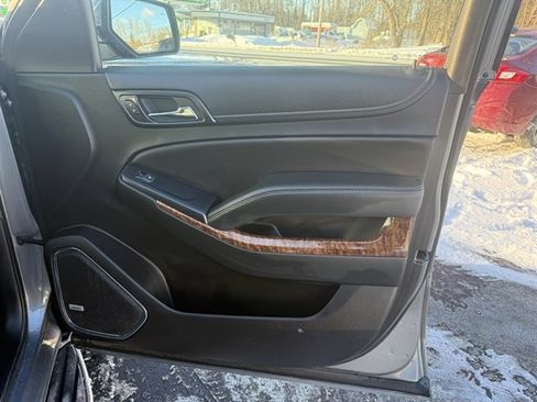 Used 2018 Chevrolet Suburban Premier image 58