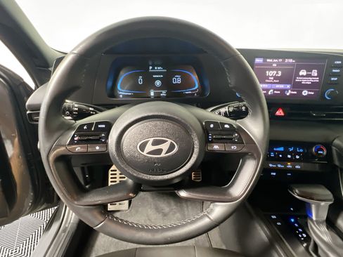 Used 2025 Hyundai Elantra Sport w/ Cargo Package FWD image 17