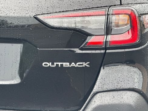 Used 2025 Subaru Outback Premium AWD/4WD image 29
