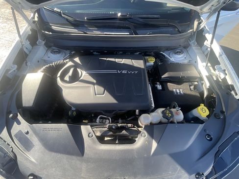 Used 2019 Jeep Cherokee Trailhawk image 26