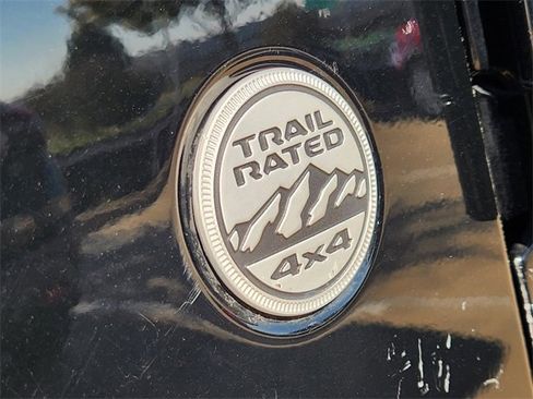 Used 2021 Jeep Wrangler Unlimited Sahara image 7