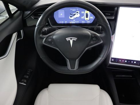 Used 2018 Tesla Model S 100D image 10