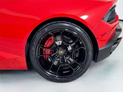 Used 2018 Lamborghini Huracan LP 580-2 image 36