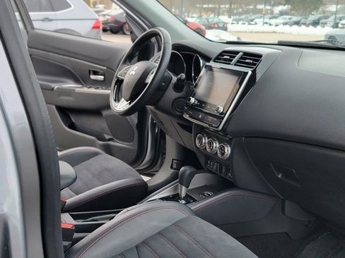 Used 2024 Mitsubishi Outlander Sport SE image 31