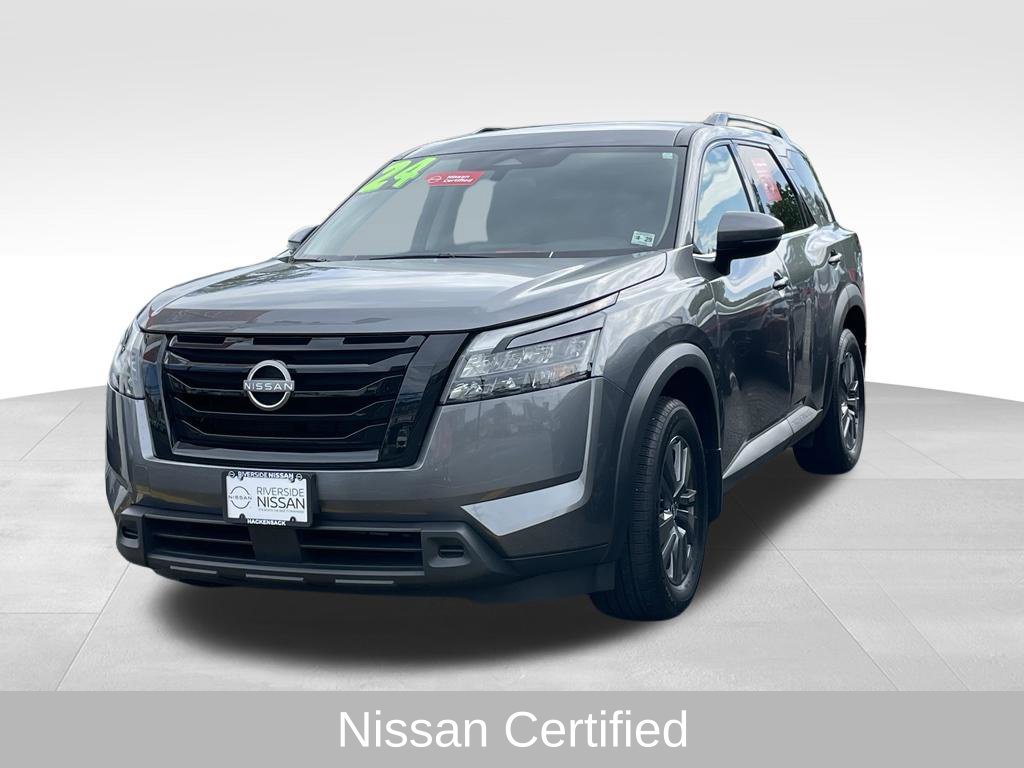 Certified 2024 Nissan Pathfinder SV w/ Lighting Package (N92) AWD/4WD image 2