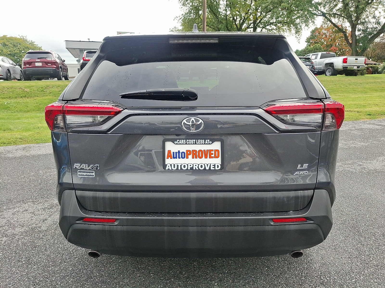 Used 2021 Toyota RAV4 LE AWD/4WD image 5
