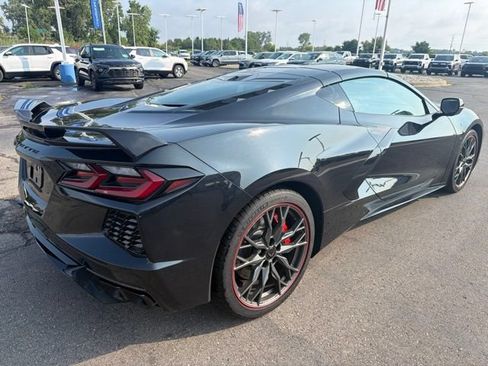 Used 2024 Chevrolet Corvette Stingray Preferred Cpe w/ Z51 Performance Package RWD image 5