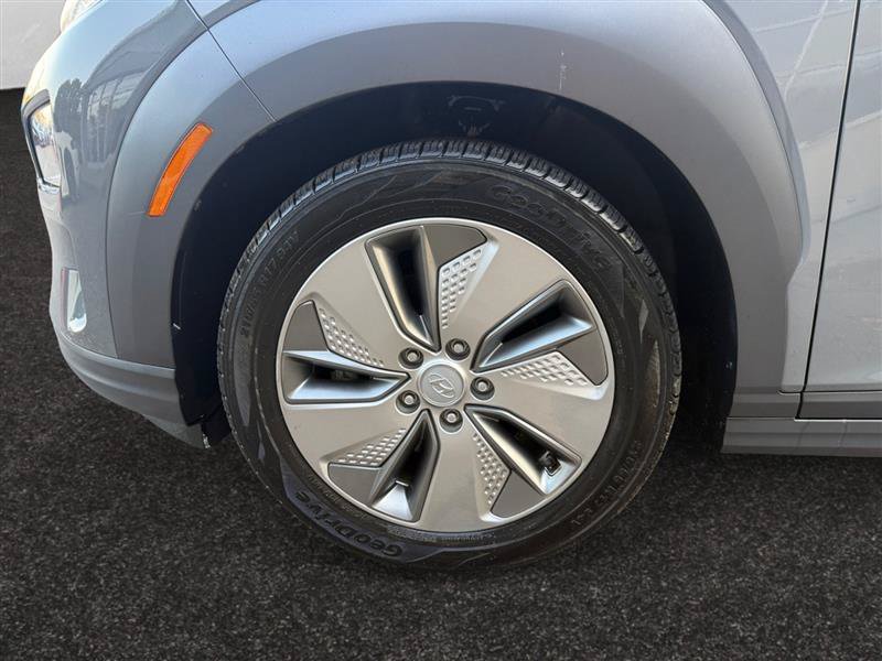 Used 2021 Hyundai Kona Ultimate FWD image 17