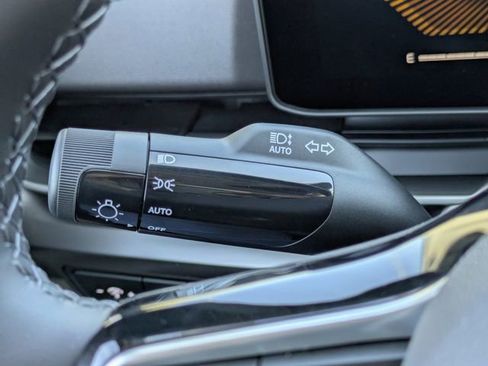 New 2026 Kia Carnival FWD image 29