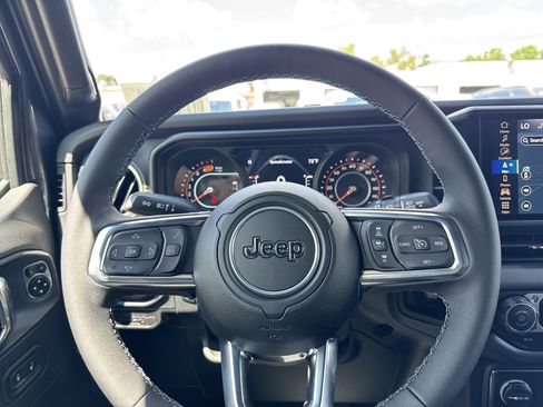New 2025 Jeep Wrangler Sahara image 15