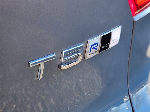 Used 2020 Volvo XC40 T5 R-Design w/ Protection Package Premier image 7