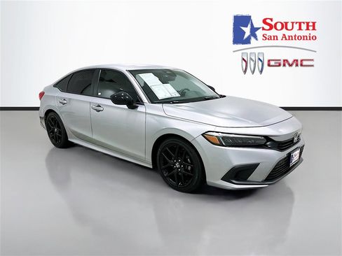 Used 2022 Honda Civic Sport image 1