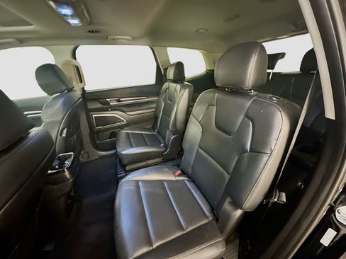 Used 2025 Kia Telluride S AWD/4WD image 30