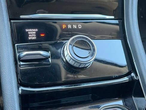Used 2023 Jeep Grand Cherokee Limited AWD/4WD image 15