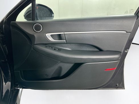 Used 2025 Hyundai Sonata SEL FWD image 30