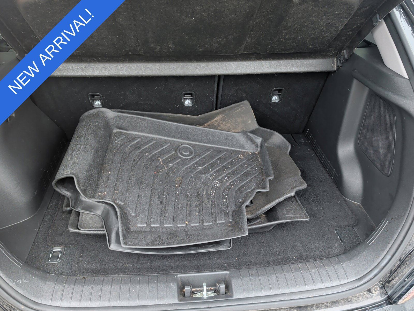 Used 2023 Hyundai Kona Limited FWD image 11