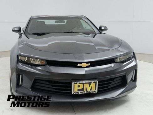 Used 2016 Chevrolet Camaro LT RWD image 2