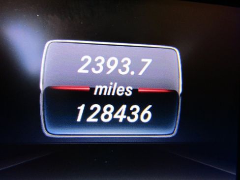 Used 2017 Mercedes-Benz GLA 250 4MATIC image 10