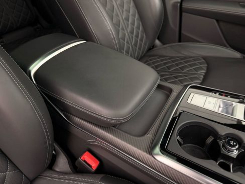 Used 2024 Audi SQ8 Premium Plus image 29