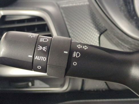 Used 2024 Subaru Forester Premium image 30