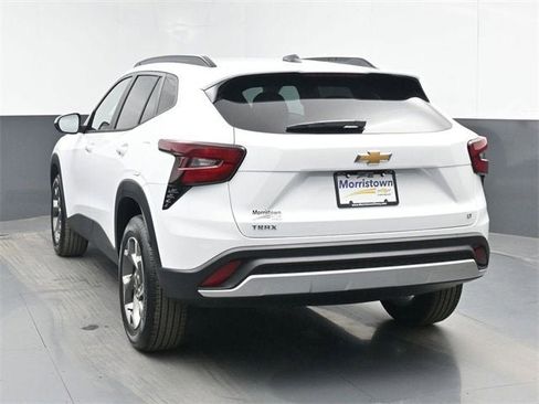 New 2026 Chevrolet Trax LT image 12
