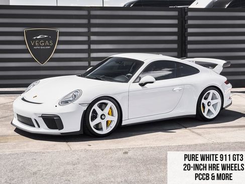 Used 2018 Porsche 911 GT3 RWD image 1