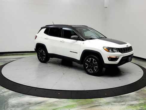 Used 2019 Jeep Compass Trailhawk AWD/4WD image 3
