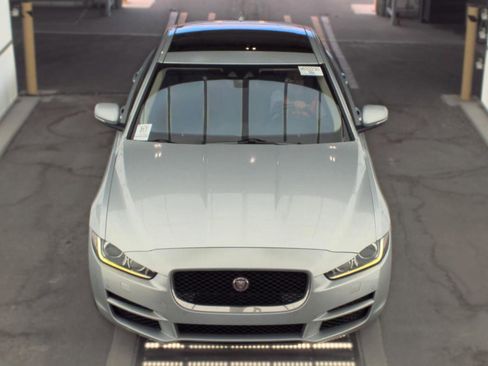 Used 2017 Jaguar XE Premium RWD image 2