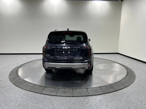 Used 2025 Kia Telluride SX w/ SX Captain's Chair Package FWD image 8