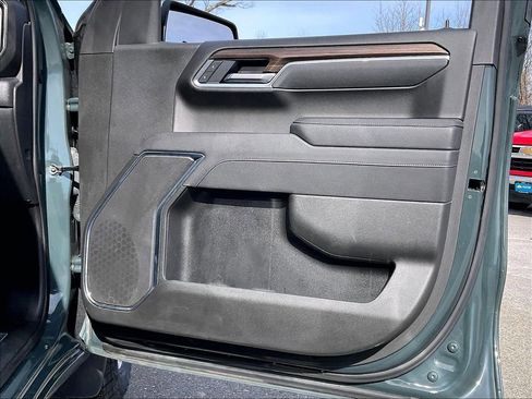 Used 2025 Chevrolet Silverado 1500 LT AWD/4WD image 11