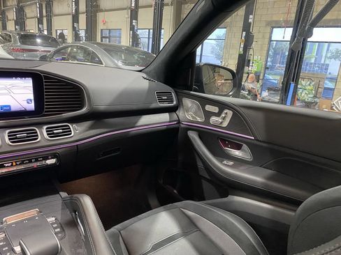 Used 2024 Mercedes-Benz GLS 63 AMG 4MATIC image 4