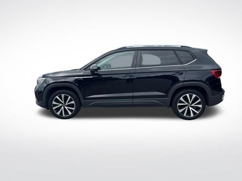 Used 2022 Volkswagen Taos SE FWD image 8