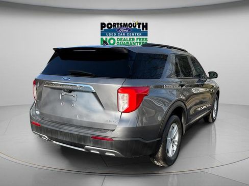 Used 2022 Ford Explorer XLT w/ Equipment Group 202A AWD/4WD image 30