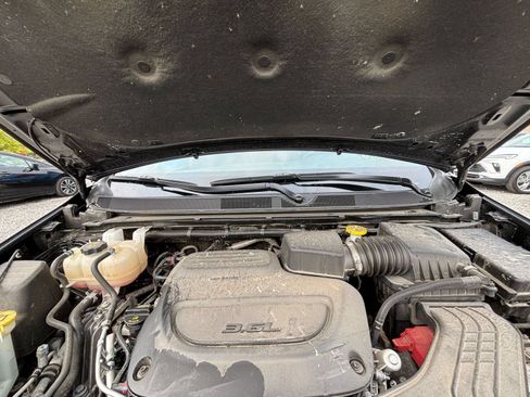 Used 2025 Chrysler Pacifica Limited FWD image 37