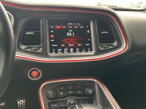 Used 2016 Dodge Challenger R/T Scat Pack w/ Leather Interior Group image 28