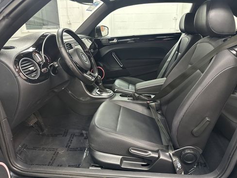 Used 2019 Volkswagen Beetle 2.0T SE image 21