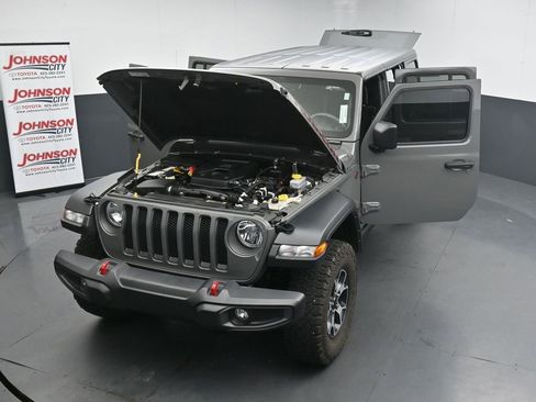 Used 2022 Jeep Wrangler Unlimited Rubicon w/ Cold Weather Group AWD/4WD image 41