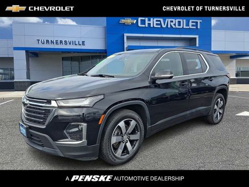 Certified 2023 Chevrolet Traverse LT w/ LT Premium Package image 1